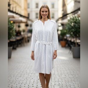 Daisy Fuentes white dress size 12 used 1 time